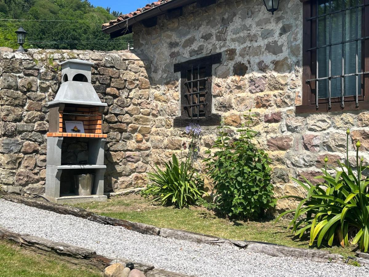 La Casita De Cuestallano Renedo De Cabuerniga Exterior photo